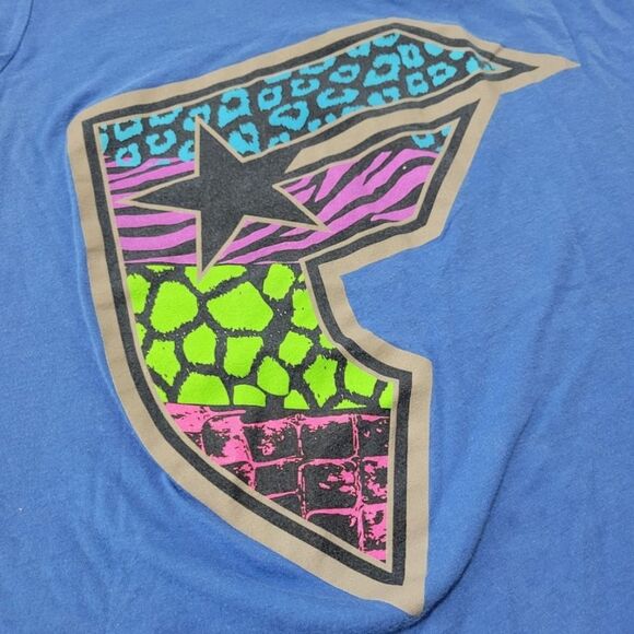 Famous Stars & Straps Top Size Small Women's Baby Tee Graphic Print T-Shirt Blue - Picture 4 of 6